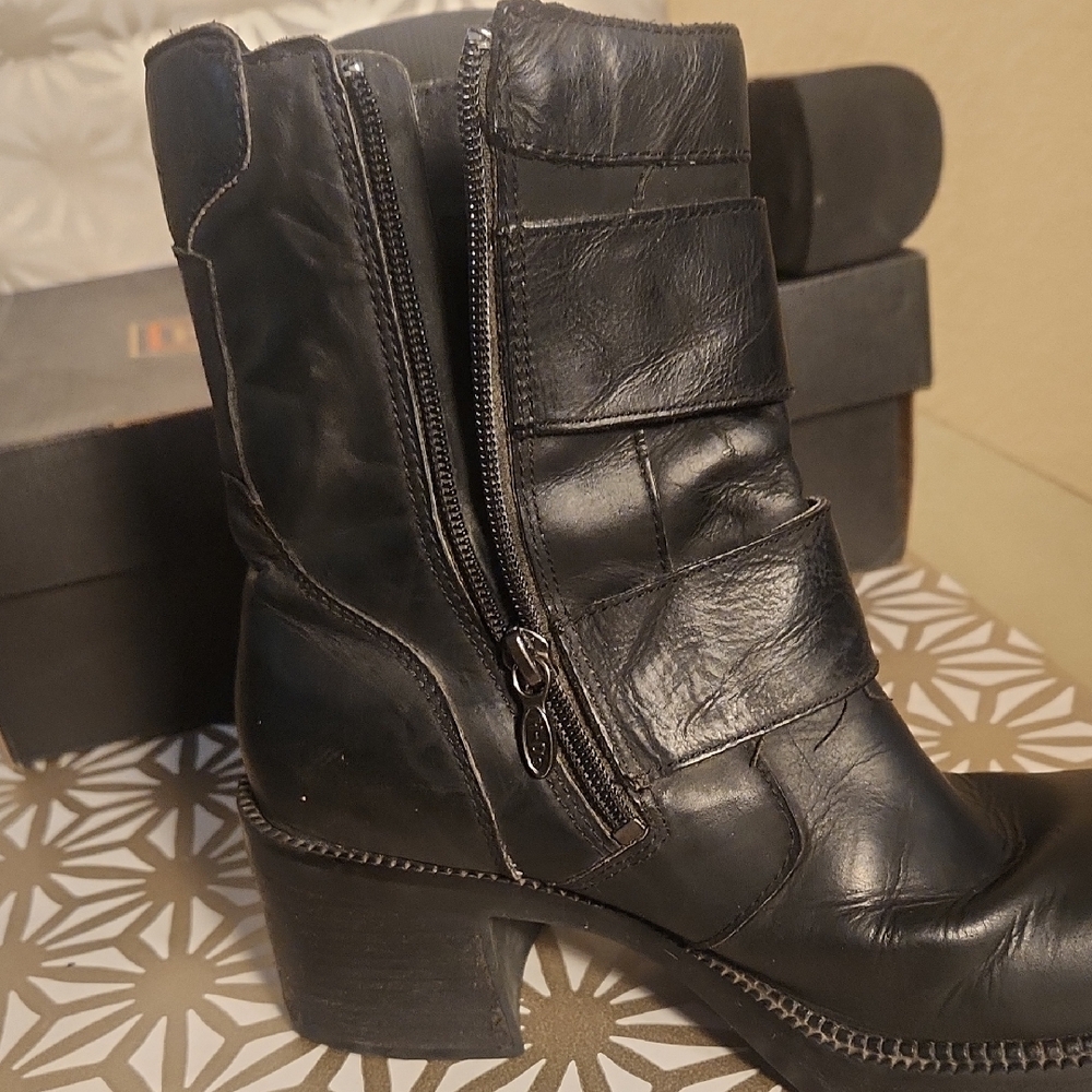 Harley-Davidson Black Moto Boots with Rugged Design - Picture 7 of 10